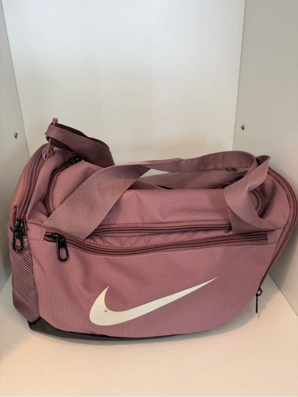 Nike Pink Duffel Bag with Shoulder Strap